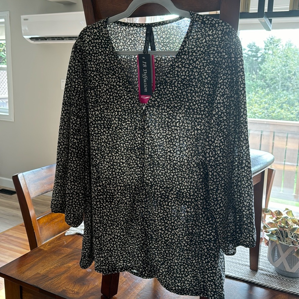 Blouse with print, new with tags